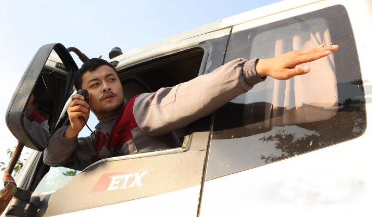 車載對講機(jī)使用地網(wǎng)天線可以降低駐波嗎？